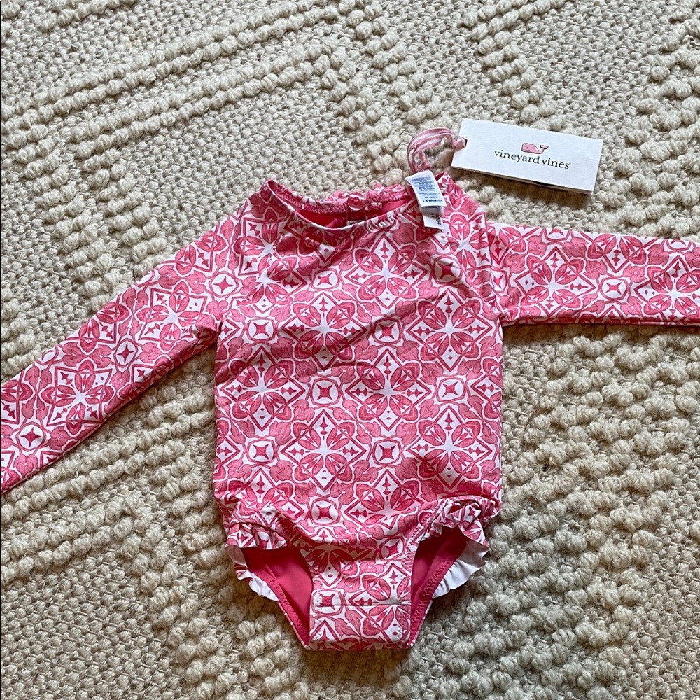 Vineyard Vines Baby Pink Patterned Rashguard